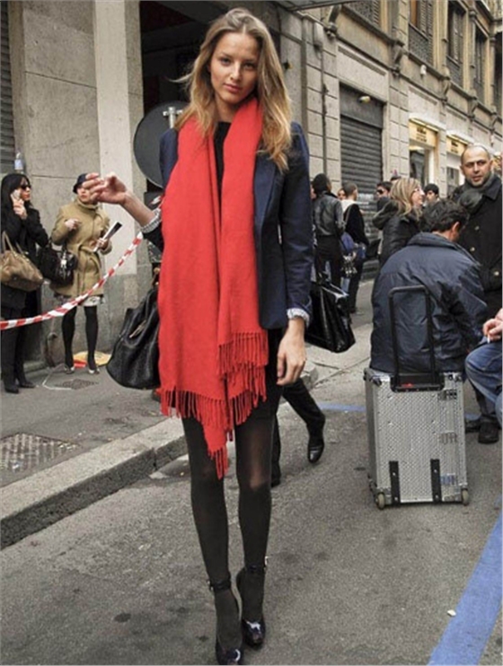 羊絨圍巾 紅色圍巾 羊絨圍巾的搭配