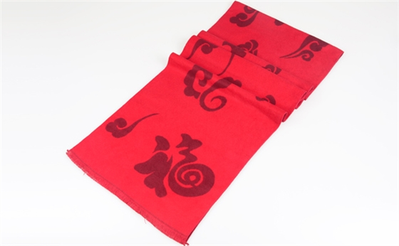 新年紅色圍巾