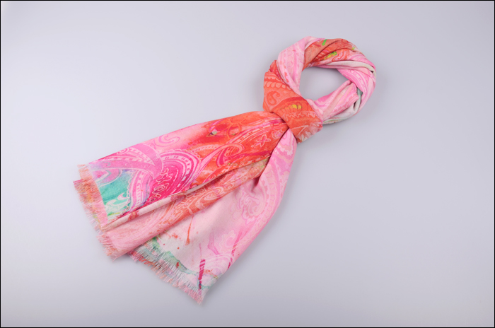 羊毛披肩 羊毛噴繪圍巾 女士圍巾 圍巾批發 羊毛披肩 羊毛噴繪圍巾 女士圍巾 圍巾批發