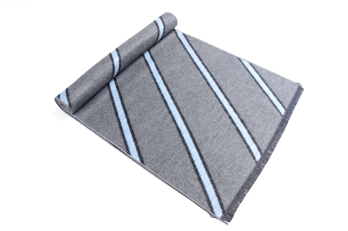 男士圍巾 真絲圍巾 圍巾批發 圍巾定制 男士圍巾 真絲圍巾 圍巾批發 圍巾定制