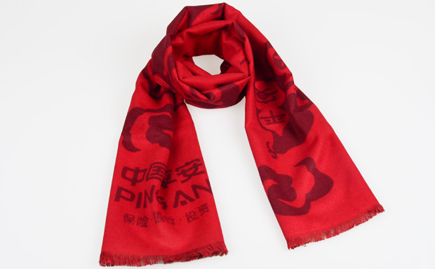年會紅圍巾