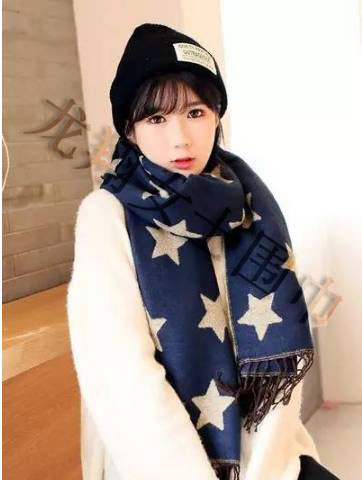 女士星星圖案圍巾效果圖