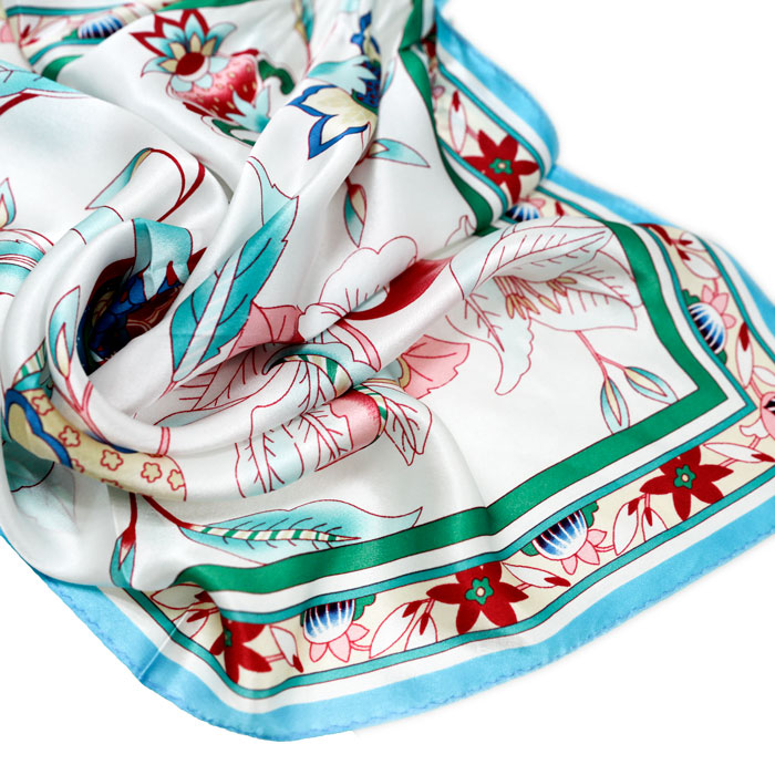 花紅葉綠小方巾細節圖 花紅葉綠小方巾細節圖