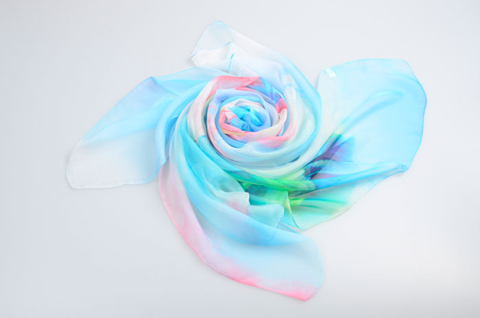 出水芙蓉絲巾細(xì)節(jié)圖 出水芙蓉絲巾細(xì)節(jié)圖