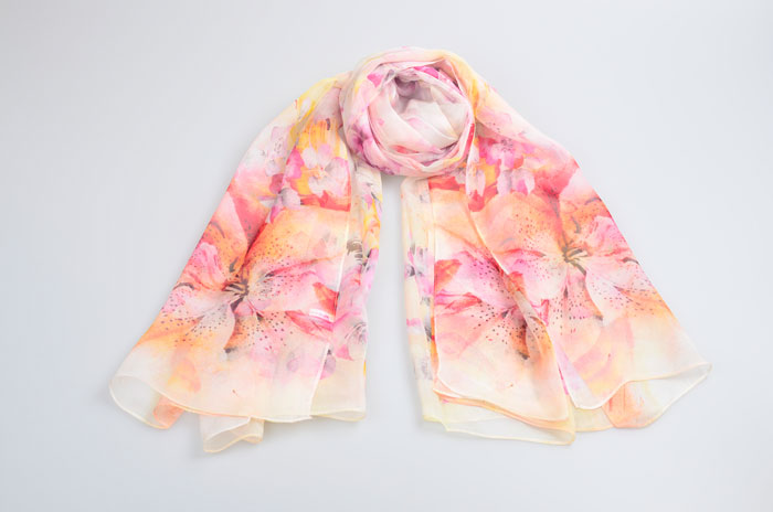 花團錦簇絲巾細(xì)節(jié)圖