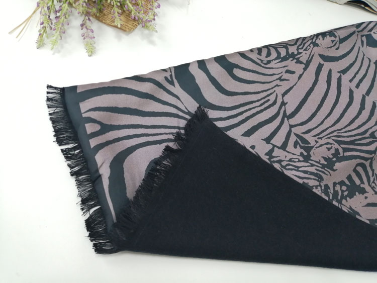 男士經典斑馬圍巾