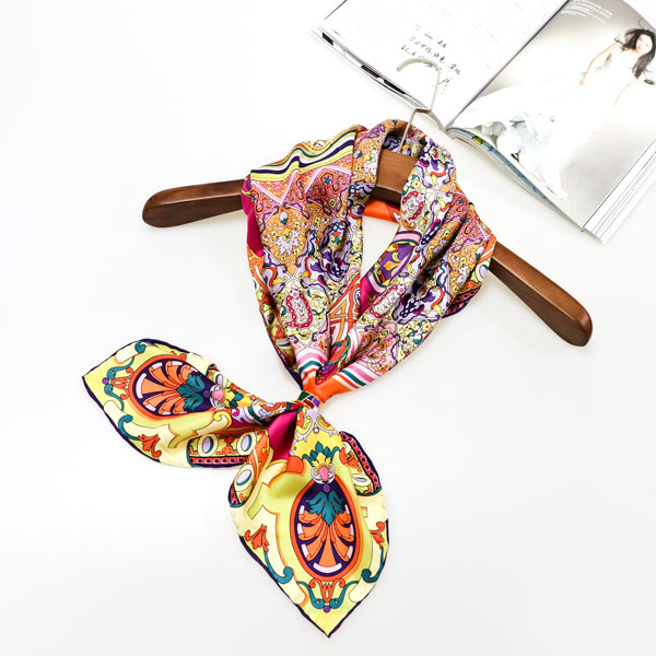 異域風情絲巾 異域風情絲巾